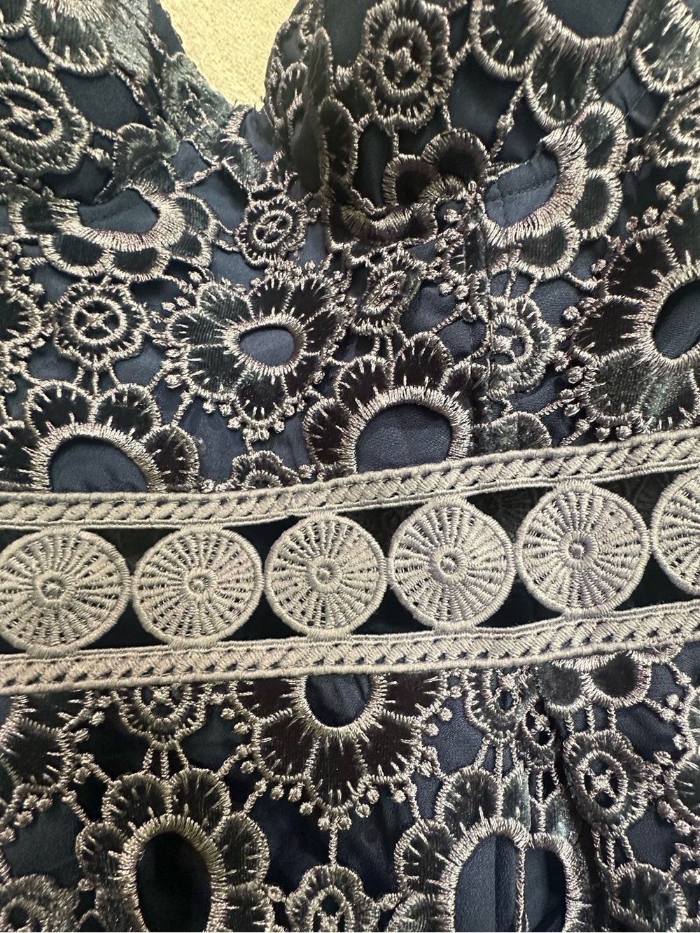 Self-Portrait Azaelea Floral Embroidery Cut-Out Midi Strap Dress in Navy Sz 4 - Picture 5 of 15